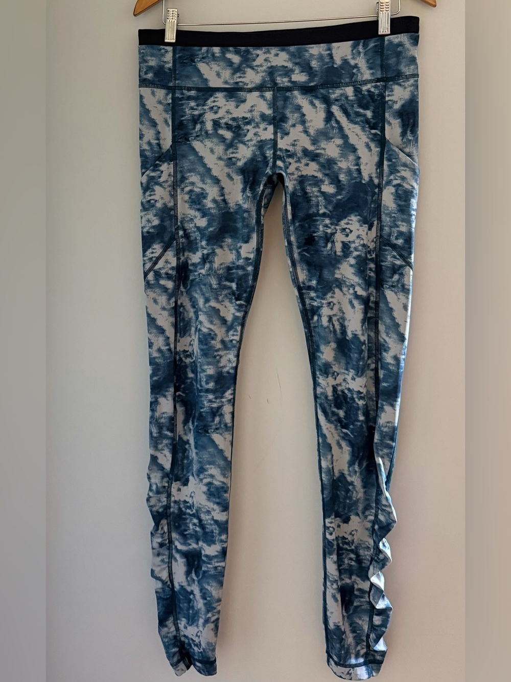Lululemon Speed Tight III - Size 10